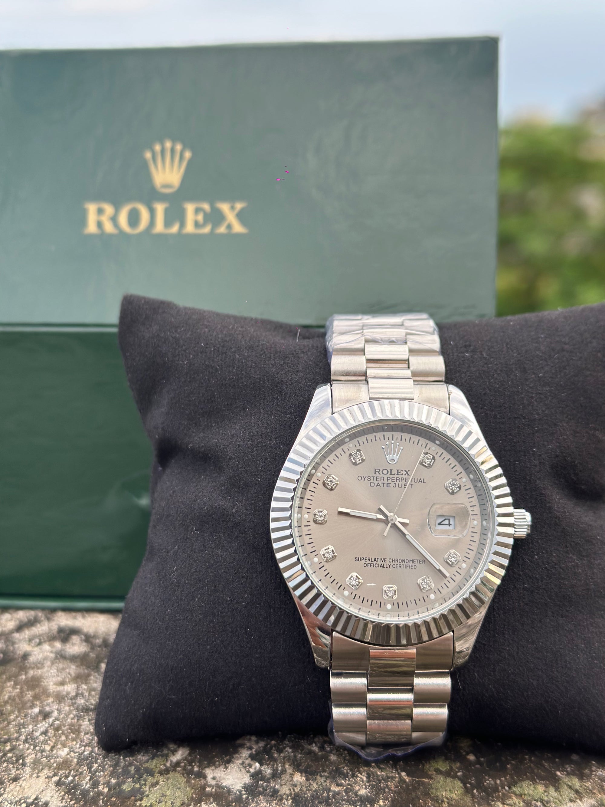 Rolex Oyster Perpetual Datejust Metallic sunburst dial